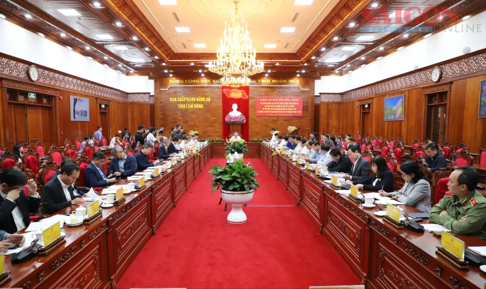 ឈុតឆាកការងារ។ រូបថត៖ DOAN KIEN IMG_1735.JPG