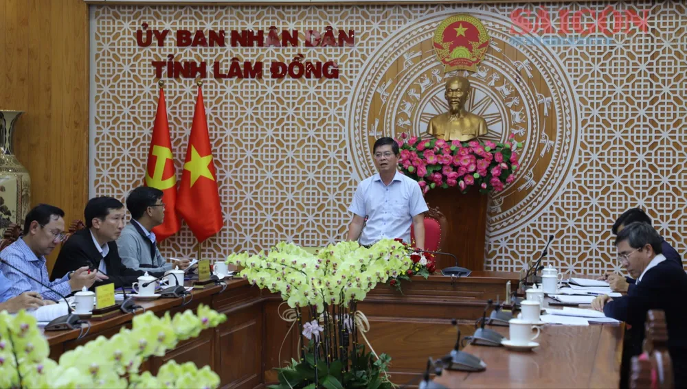 Ông Nguyễn Hồng Hải, Phó Chủ tịch UBND tỉnh Lâm Đồng giao các sở, ngành sớm đẩy nhanh tiến độ thực hiện dự án tái định cư liên quan IMG_2886.JPG