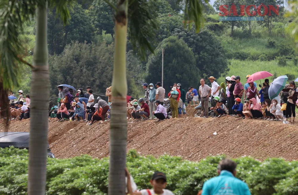 Sự kiện mở cửa tự do, thu hút đông đảo khán giả là người dân địa phương và du khách. Ảnh: ĐOÀN KIÊN IMG_3202.JPG