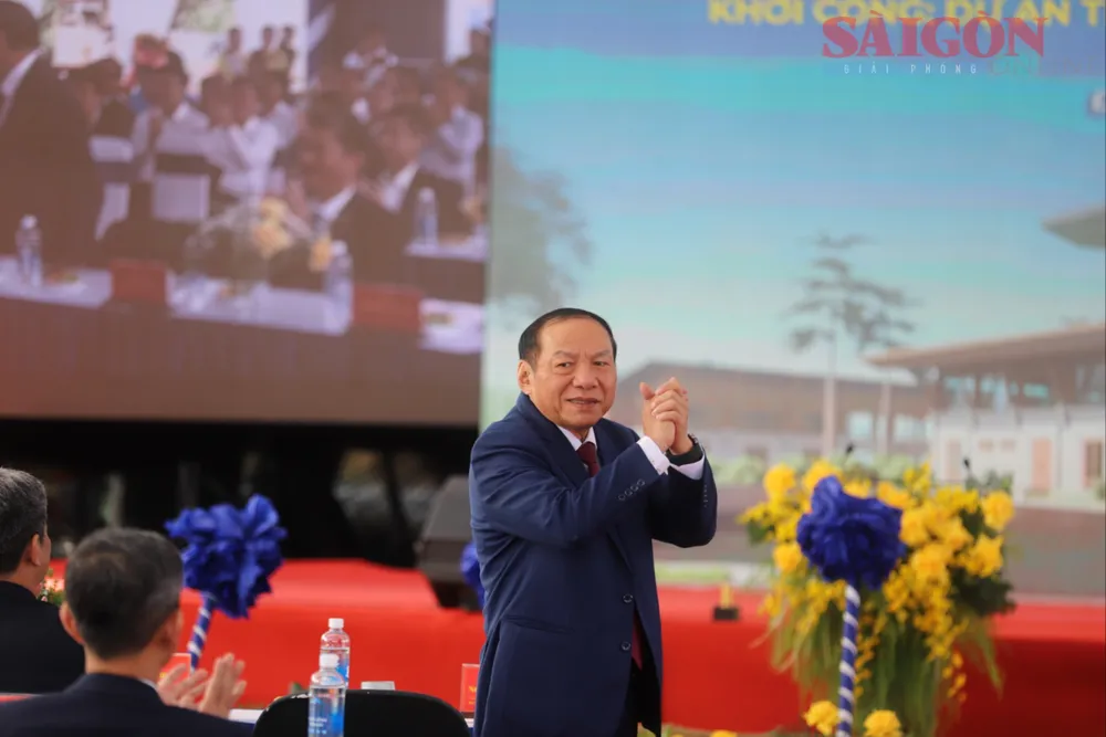 Bộ trưởng Bộ Văn hóa, Thể thao và Du lịch Nguyễn Văn Hùng dự lễ khởi công dự án. Ảnh: ĐOÀN KIÊN IMG_3636.jpeg