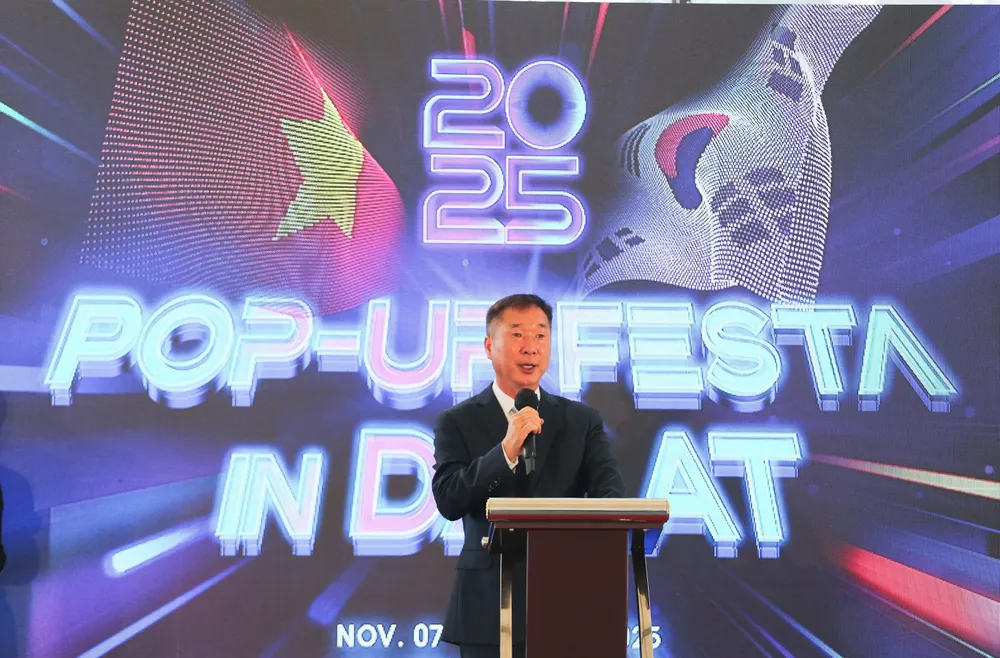 Ông Anh Hyo Sun, Giám đốc Công ty TNHH Da Hea International thông tin tại buổi công bố sự kiện da8d934a6fc1e59fbcd0.jpg