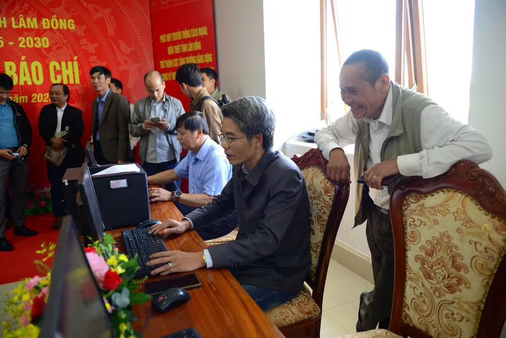 Trung tâm báo chí thành lập nhằm phục vụ tốt nhất cho công tác thông tin, tuyên truyền cho đại hội 66d1ecd381930ccd5582.jpg