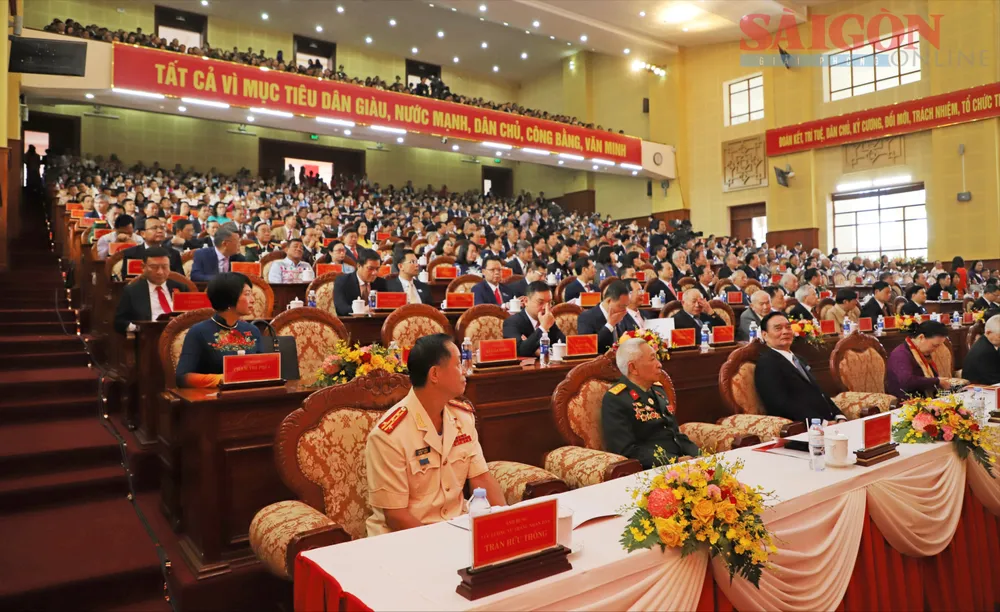 Quang cảnh Đại hội đại biểu Đảng bộ tỉnh Lâm Đồng lần thứ I. Ảnh: ĐOÀN KIÊN IMG_5450 copy.jpg