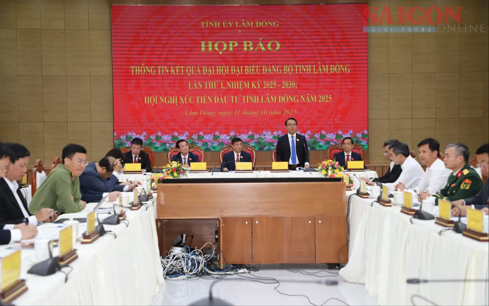 Quang cảnh buổi họp báo. Ảnh: ĐOÀN KIÊN IMG_9604.JPG