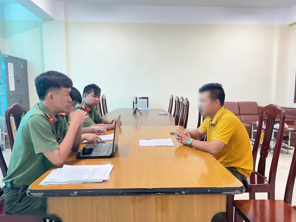 Các cá nhân thừa nhận hành vi vi phạm sau khi làm việc với cơ quan công an hinhlamviec1.jpg