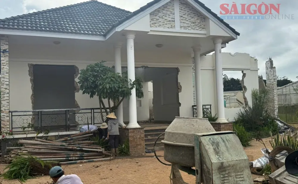 Sau khi có mặt bằng, đơn vị thi công có thể triển khai đồng bộ, thông tuyến đoạn đường bị ách tắc nhiều năm qua 8841508c195c9402cd4d.jpg