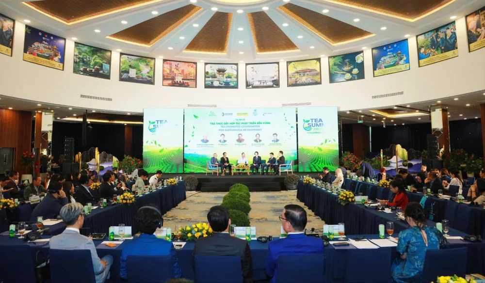 ການສົນທະນາກ່ຽວກັບຊາພາຍໃນຂອບເຂດຂອງງານບຸນຊາສາກົນ 2025 242bd7bd02e78db9d4f620.jpg