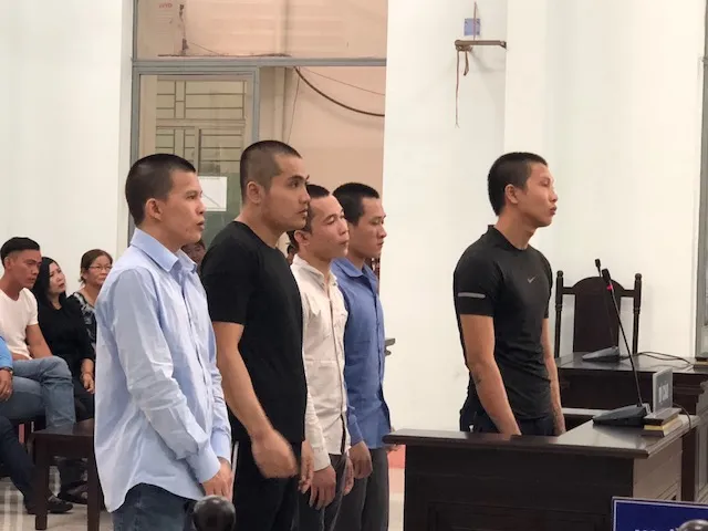 Các bị cáo trước tòa