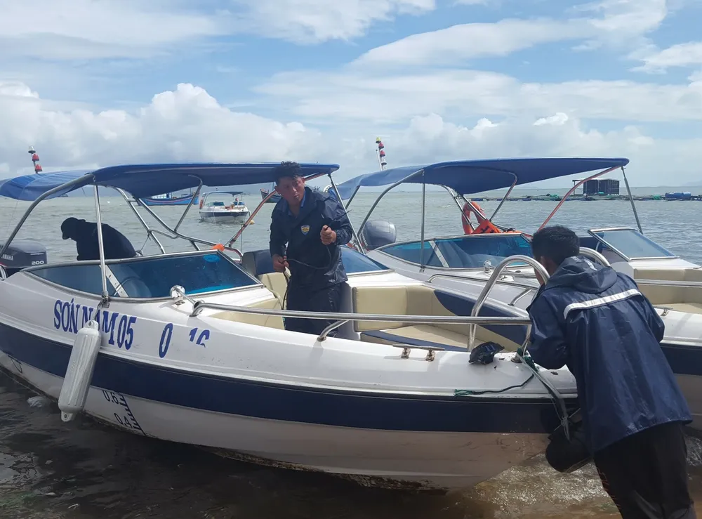 Phạt "người hùng siêu bão" 2 năm 3 tháng tù ảnh 1