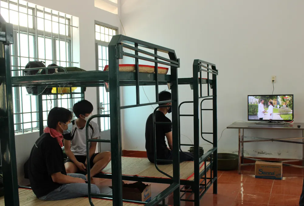 Công dân Việt Nam được cách ly khi nhập cảnh về sân bay Cam Ranh