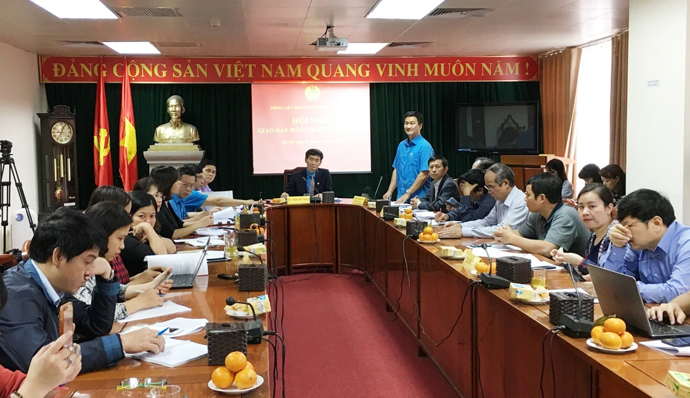 Sau đối thoại với nông dân, Thủ tướng sẽ đối thoại với công nhân và người lao động ảnh 1 Sau đối thoại với nông dân, Thủ tướng sẽ đối thoại với công nhân và người lao động ảnh 1