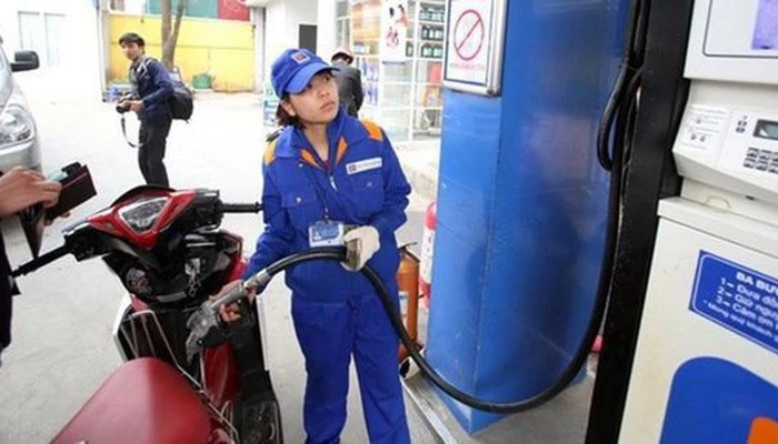Giá điện, xăng tăng liên tục nhưng "CPI vẫn thấp nhất 3 năm qua"