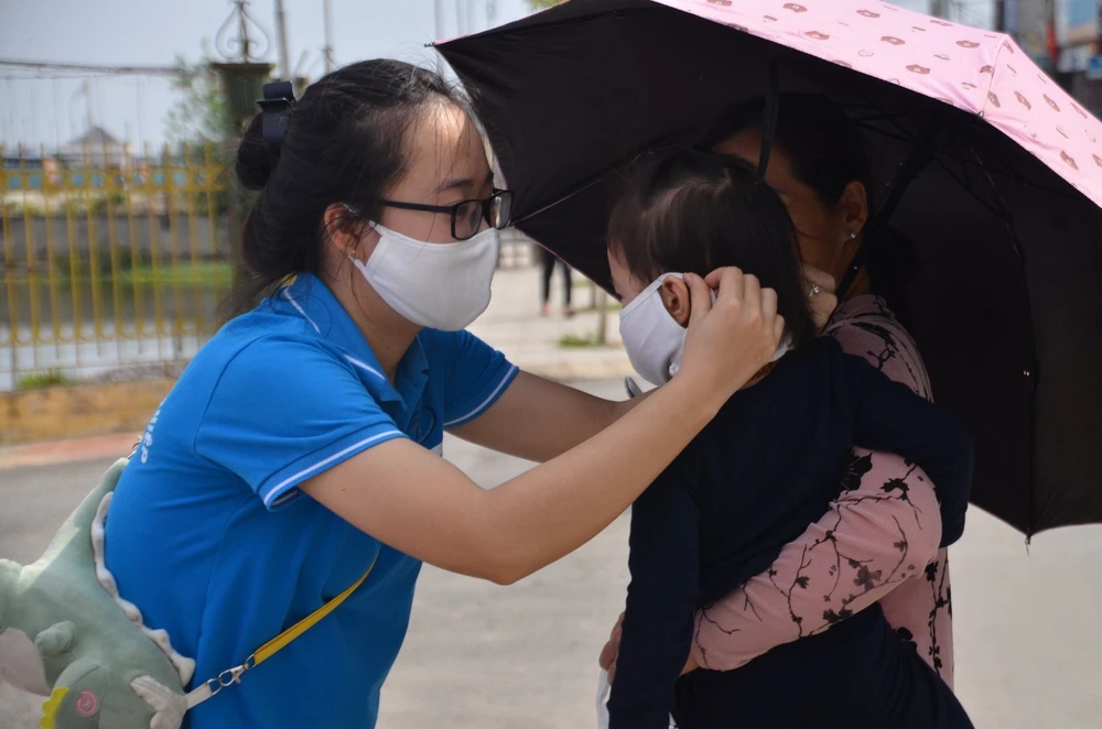 Người dân vẫn gia tăng mua khẩu trang khi dịch Covid-19 đang bùng phát mạnh trên thế giới. Ảnh do Vinatex cung cấp