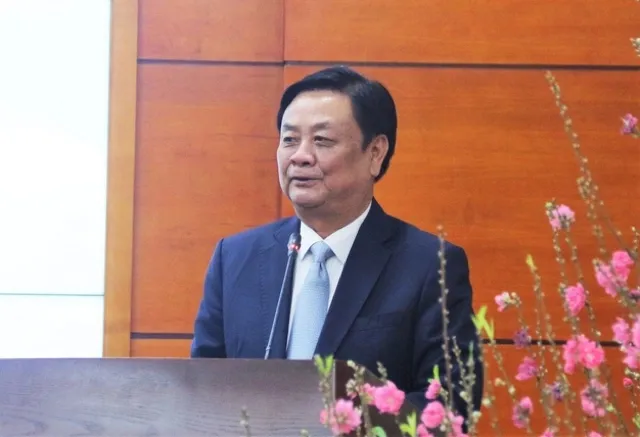 Bộ trưởng Bộ NN-PTNT Lê Minh Hoan phát biểu tại buổi công bố các quyết định sắp xếp nhân sự ngày 16-1 Bộ trưởng Bộ NN-PTNT Lê Minh Hoan phát biểu tại buổi công bố các quyết định sắp xếp nhân sự ngày 16-1