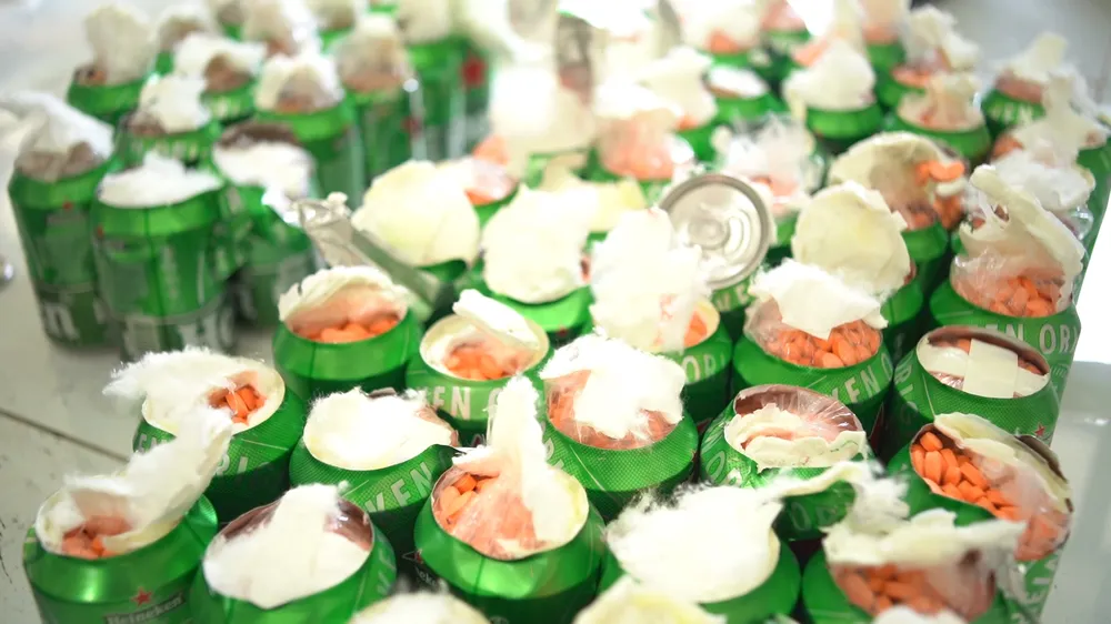 Ma túy cất giấu trong thùng, lon bia