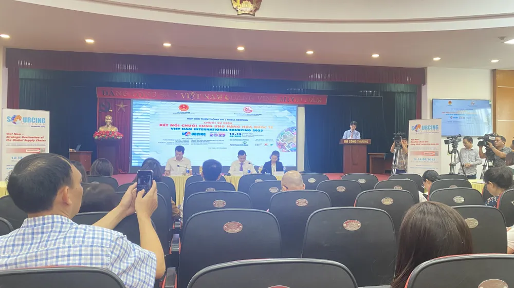 Cuộc họp giới thiệu "Vietnam International Sourcing 2023" do Bộ Công thương tổ chức tại Hà Nội ngày 7-9 Cuộc họp giới thiệu "Vietnam International Sourcing 2023" do Bộ Công thương tổ chức tại Hà Nội ngày 7-9
