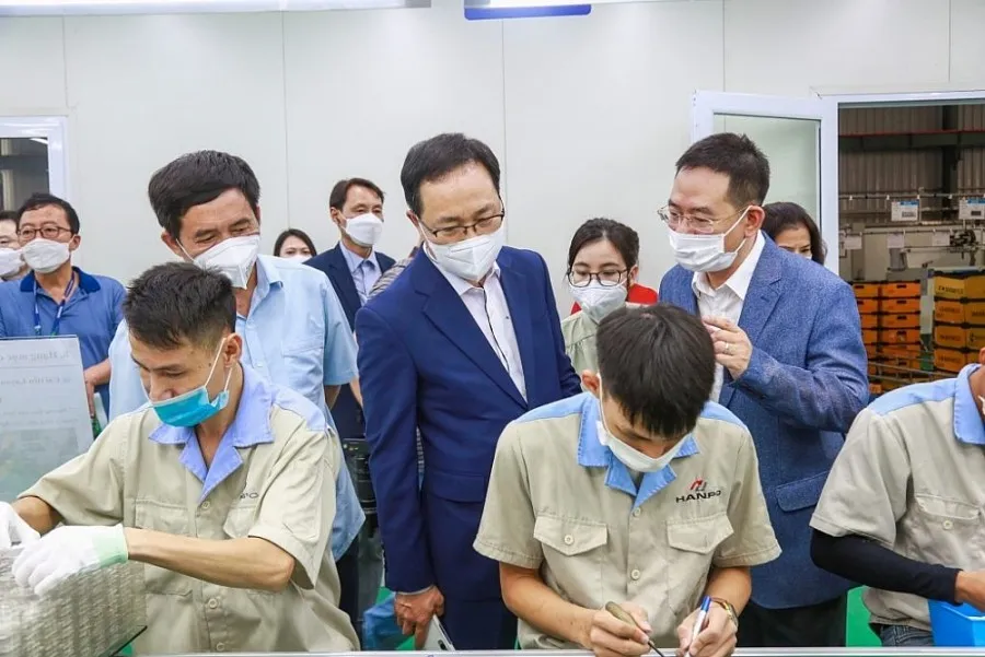 Bộ Công thương và Samsung Việt Nam hợp tác đào tạo nhân lực công nghiệp hỗ trợ. Ảnh theo Báo Công thương