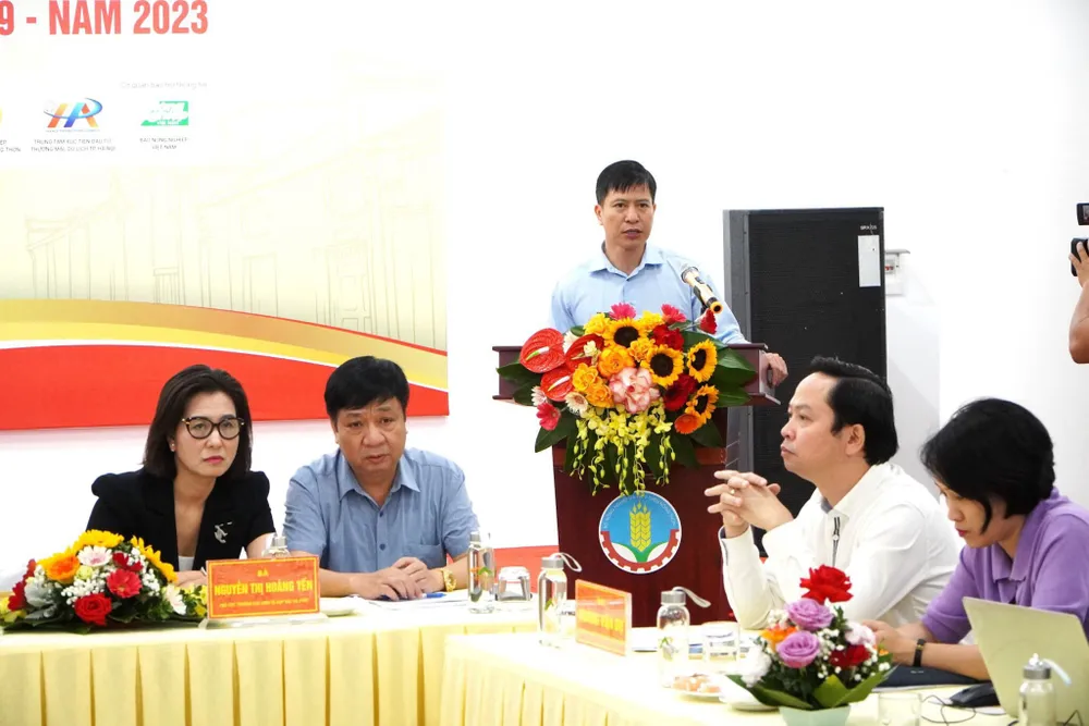 Bộ NN-PTNT và UBND TP Hà Nội họp báo sáng 1-11 Bộ NN-PTNT và UBND TP Hà Nội họp báo sáng 1-11