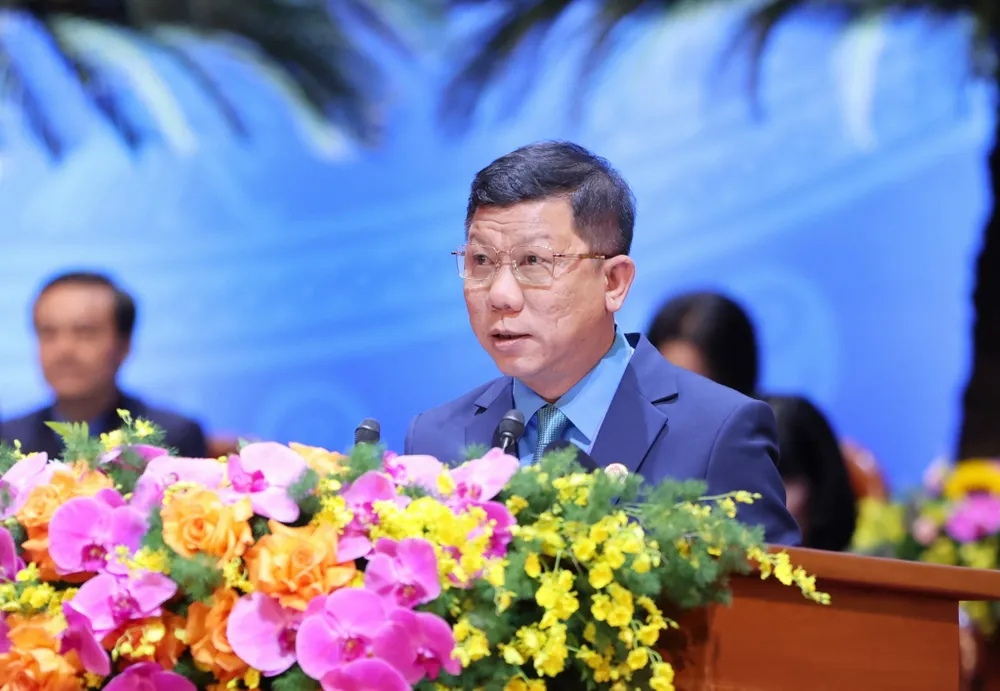 Phó Chủ tịch Thường trực Liên đoàn Lao động TPHCM Trần Đoàn Trung phát biểu. Ảnh: VIẾT CHUNG Phó Chủ tịch Thường trực Liên đoàn Lao động TPHCM Trần Đoàn Trung phát biểu. Ảnh: VIẾT CHUNG