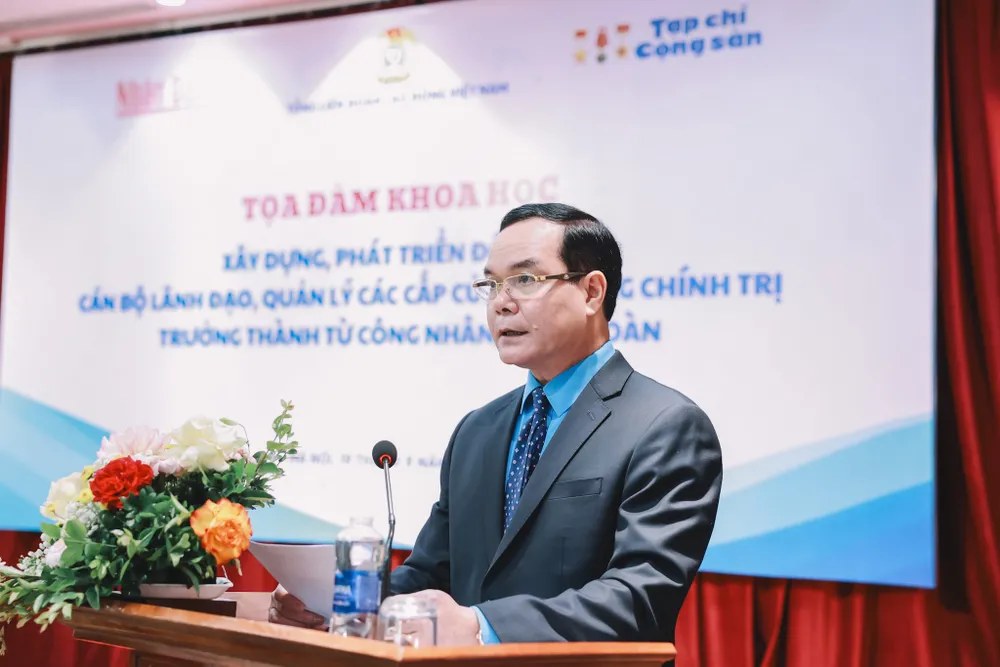 Chủ tịch Tổng LĐLĐ Việt Nam Nguyễn Đình Khang phát biểu IMG_9260.jpeg