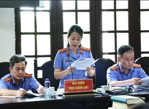 Đại diện Viện Kiểm sát nhân dân tỉnh Lào Cai thực hành quyền công tố tại phiên tòa IMG_9361.jpeg