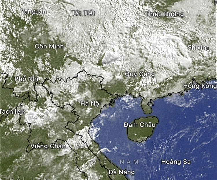 Không khí lạnh đang di chuyển dần xuống phía Nam, sẽ tác động nhẹ tới thời tiết ở phía Bắc nước ta từ ngày 24-4. Ảnh vệ tinh lúc 6 giờ 30 ngày 23-4. Nguồn: WINDY IMG_8445.jpeg