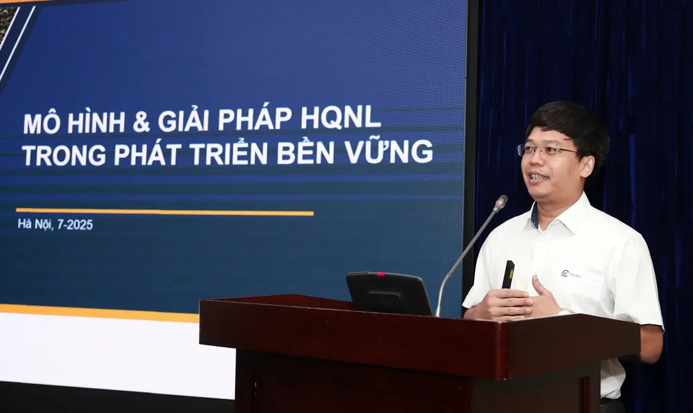 TS Dương Trung Kiên, Phó Hiệu trưởng Trường Đại học Điện lực, chia sẻ thông tin IMG_0473.jpeg