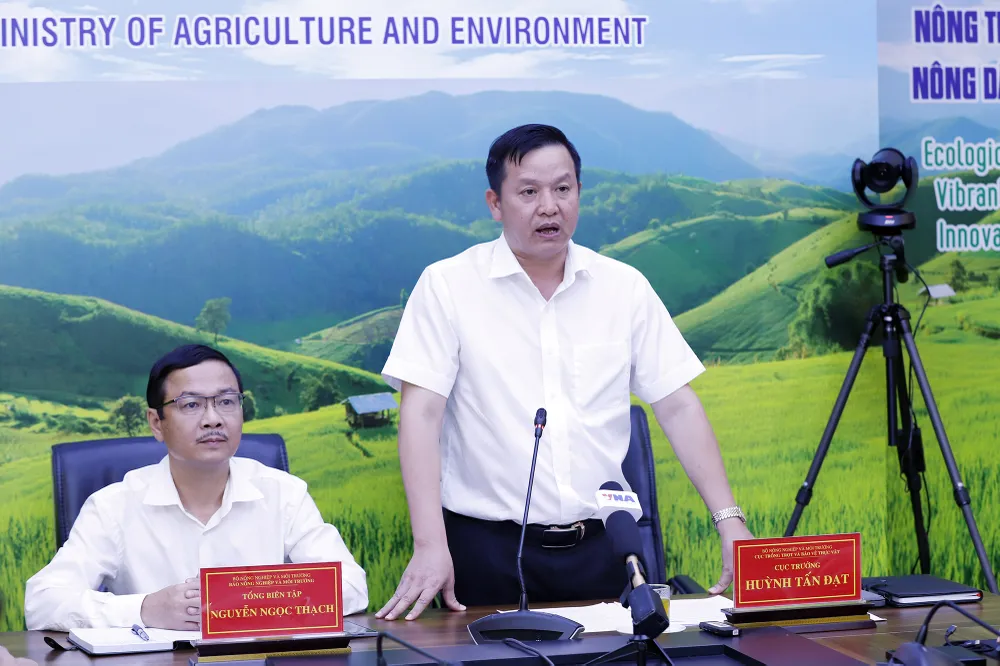 Cục trưởng Cục Trồng trọt và bảo vệ thực vật Huỳnh Tấn Đạt phát biểu. Ảnh: M.X.N BaoNNMT_Live_29072025_3.jpeg