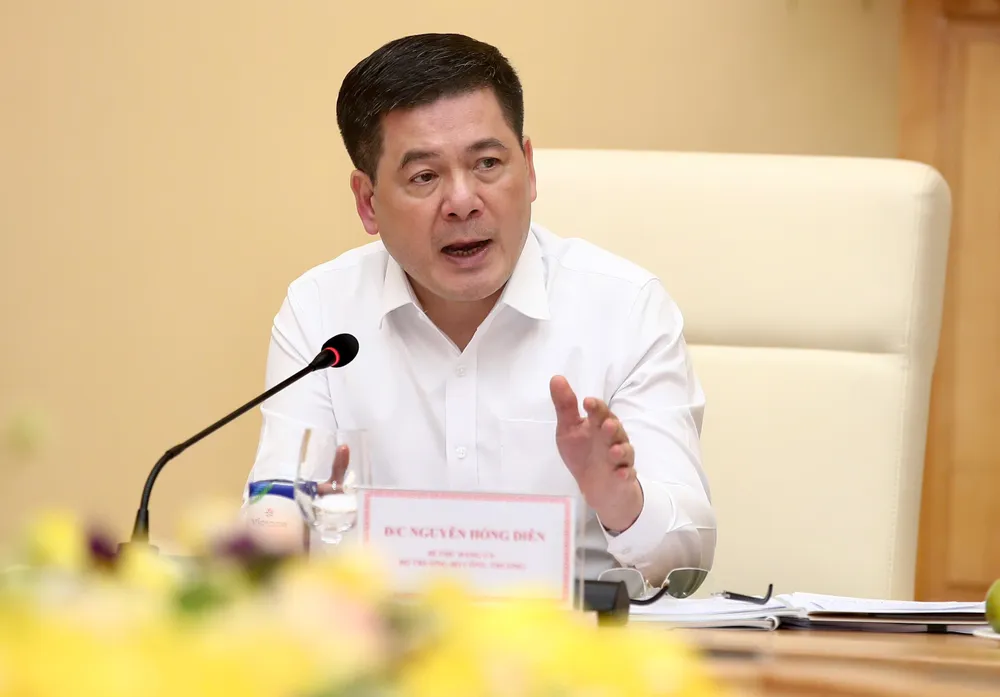Bộ trưởng Nguyễn Hồng Diên yêu cầu lãnh đạo các cục, vụ về từng tỉnh để hướng dẫn thủ tục phân cấp, phân quyền cho tỉnh, xã IMG_0968.jpeg