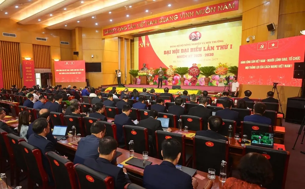 Quang cảnh đại hội sáng 14-8 tại Hà Nội IMG_1301.jpeg