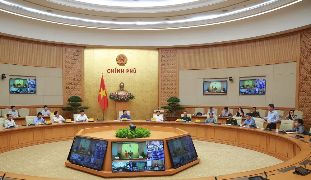 Trước đó, chiều 22-8, tại Hà Nội, Phó Thủ tướng Trần Hồng Hà đã chủ trì cuộc họp ứng phó sớm với bão số 5 IMG_1662.jpeg