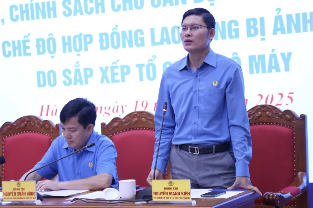 Quang cảnh cuộc họp cung cấp thông tin trưa 19-9 IMG_2415.jpeg