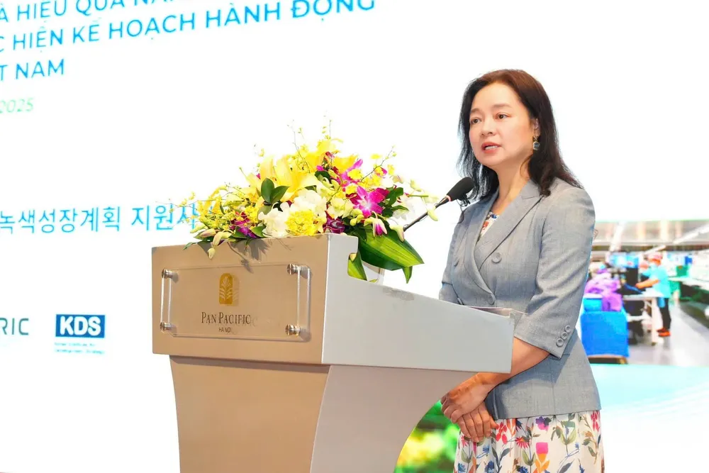 Bà Nguyễn Thị Lâm Giang, Cục trưởng Cục Đổi mới sáng tạo, chuyển đổi xanh và khuyến công IMG_2647.jpeg