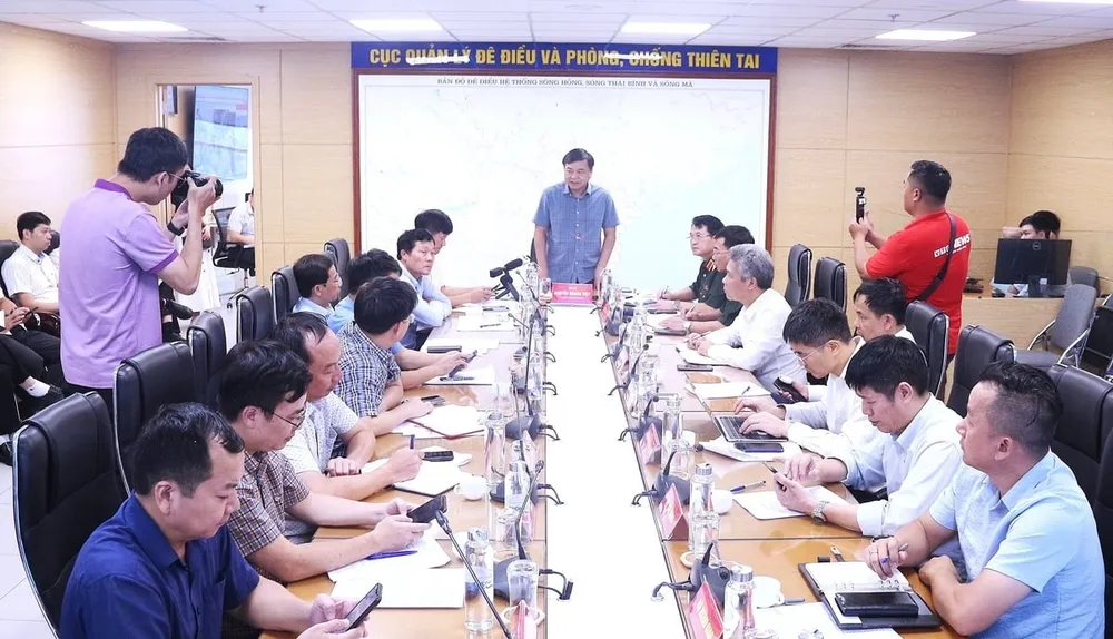 Chiều 26-9 tại Hà Nội, Ban Chỉ đạo Phòng thủ dân sự quốc gia đã họp triển khai ứng phó bão số 10 IMG_2721.jpeg