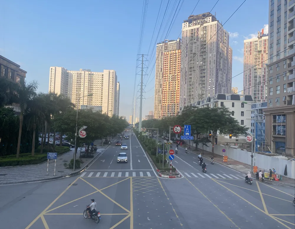 Sáng nay 8-10, Hà Nội mưa to nhưng đến chiều bắt đầu nắng ráo IMG_3333.jpeg