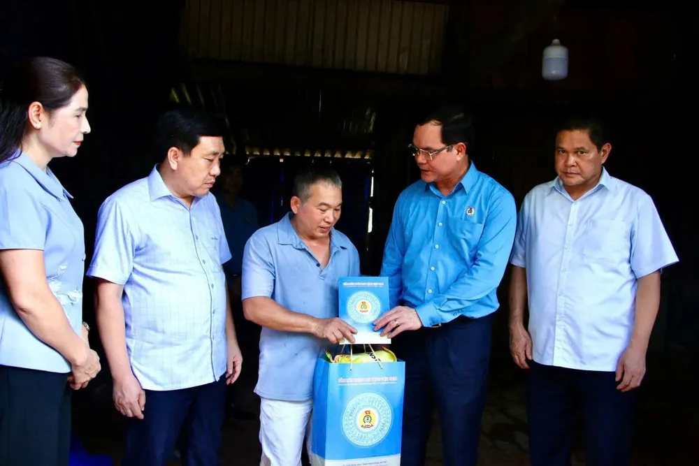 Công đoàn Việt Nam tổ chức phong trào thi đua mừng các sự kiện lớn năm 2026