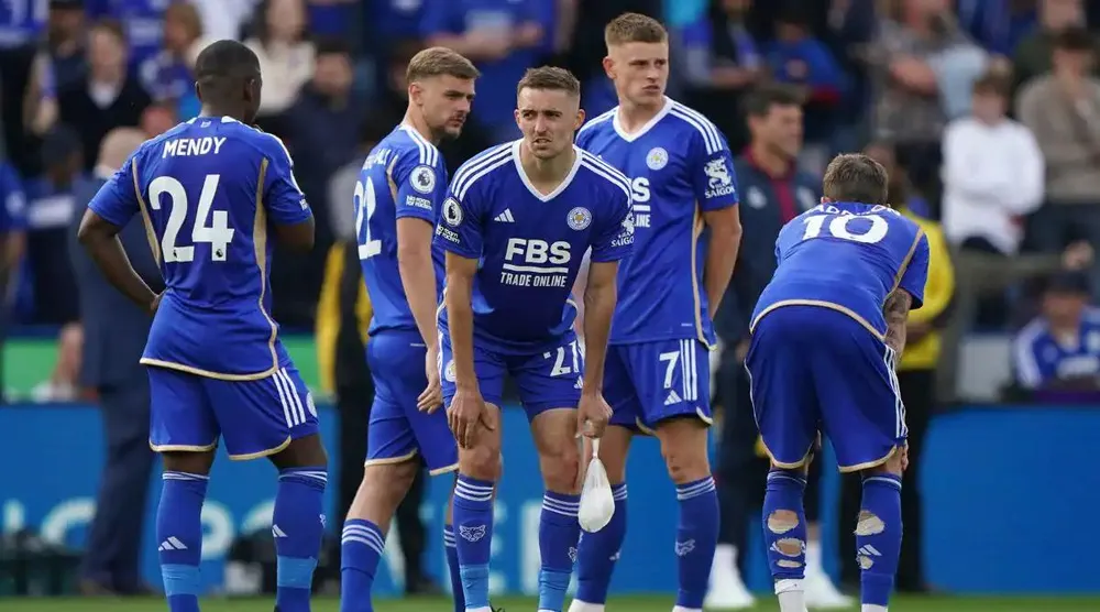Không có “ngày tận thế” khi Leicester chính thức xuống hạng