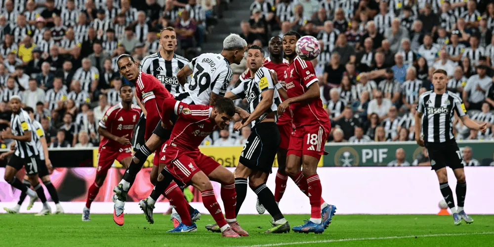 Hàng thủ rò rỉ của Liverpool có đáng lo ngại?