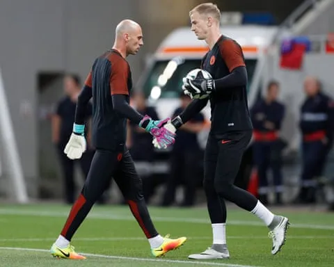 Joe Hart (phải) và Willy Caballero