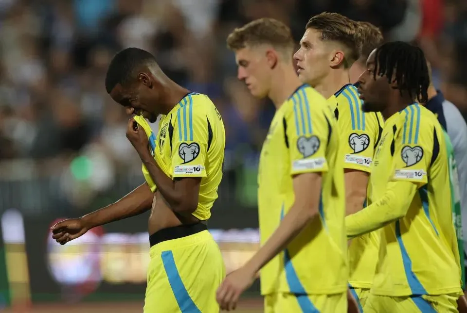 Lỗi của Alexander Isak? Thảm họa vòng loại World Cup của Thụy Điển và một mùa hè đầy tai tiếng