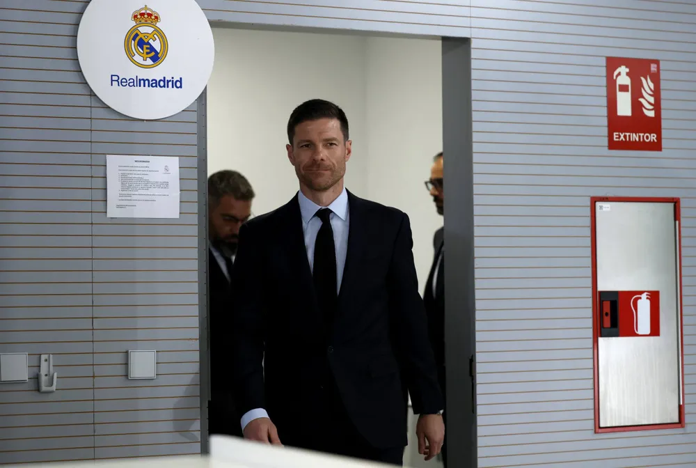 Bầy sói đã kề cửa: Xabi Alonso hãy coi chừng sự tàn nhẫn của Real Madrid