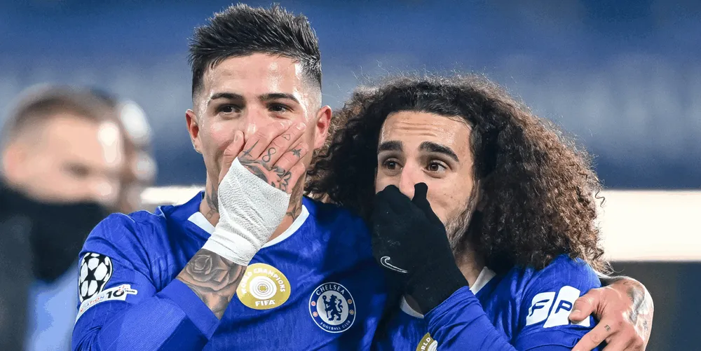 Chelsea trầm lặng đang lớn như những ứng viên