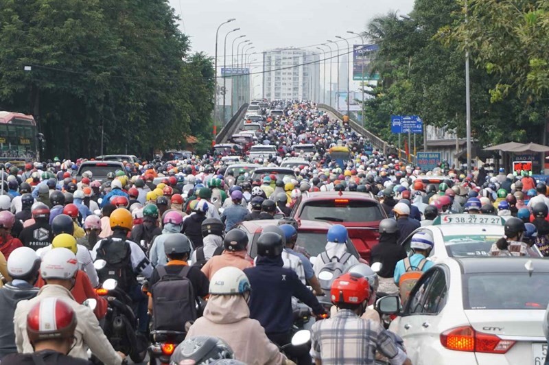  本市雷雨减弱 气温略升 