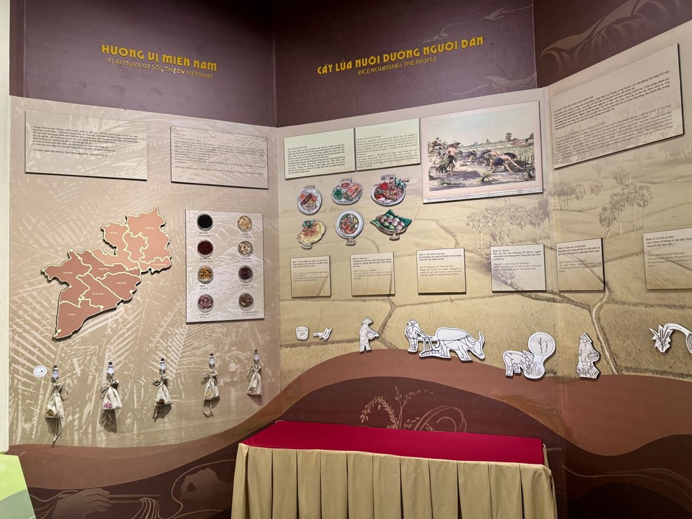 “抗战时期南部美食”展览中的南部风味空间。 