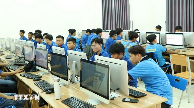 低生育率与人力资源质量备受关注