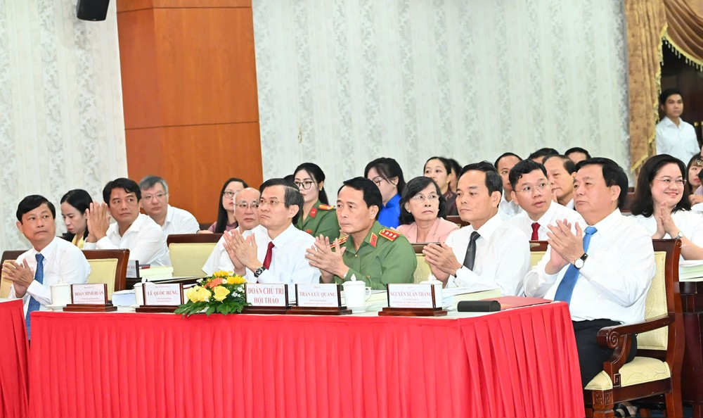 2  z7231870268407-ad7da0e278b90c87c0d556f99be53b0d-694-8071.jpg