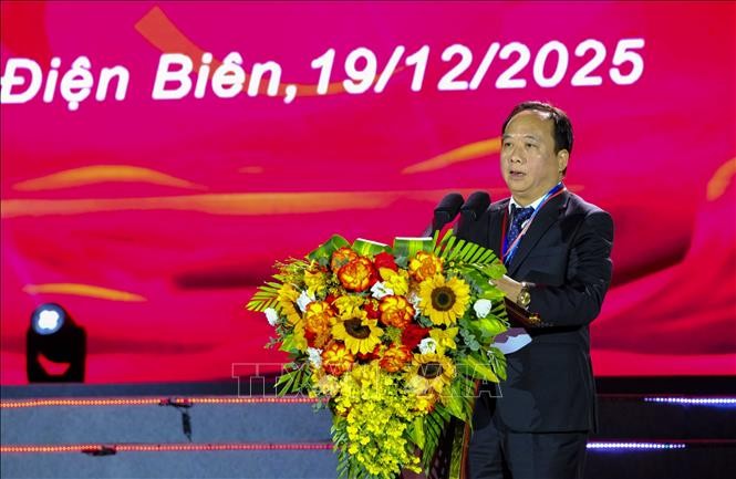 2 nem-con-191225-3.jpg