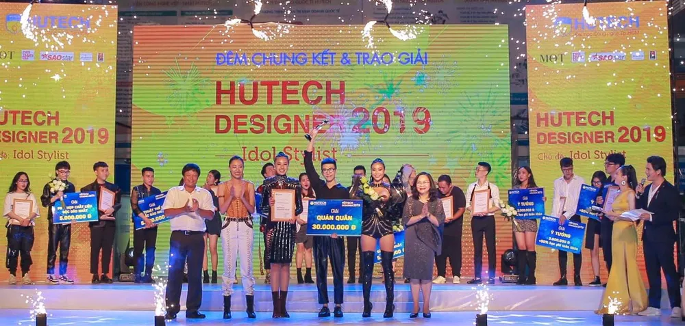 Trao giải chung kết cuộc thi Thiết kế thời trang HUTECH Designer 2019 ảnh 1