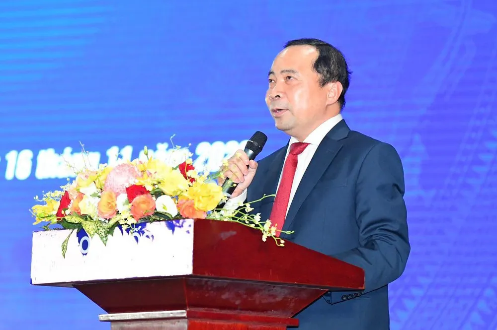 PGS-TS Vũ Hải Quân, Giám đốc Đại học Quốc gia TPHCM phát biểu tại lễ Khai khóa. Ảnh: VIỆT DŨNG