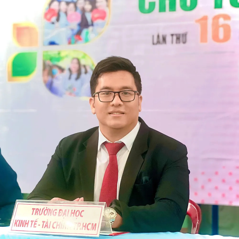 Th.S Huỳnh Vũ Chi, Phó Giám đốc Trung tâm Tư vấn tuyển sinh (Trường ĐH Kinh tế - Tài chính TPHCM) Th.S HUỲNH VŨ CHI, Phó giám đốc Trung tâm Tư vấn tuyển sinh (Trường ĐH Kinh tế - Tài chính Marketing TPHCM).jpg